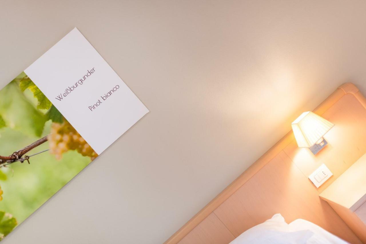 Garni Hotel Ritterhof Termeno Eksteriør billede